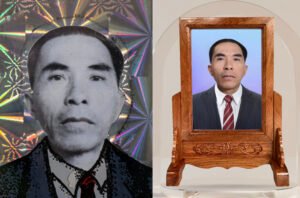 Ảnh đen trắng cũ được chỉnh thành ảnh thờ và lồng khung gỗ